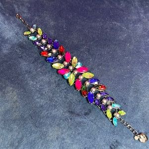 Betsey Johnson Shake It Off Bracelet in Gray